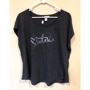 ⚡️FLASH SALE Victoria’s Secret T-shirt Size Large